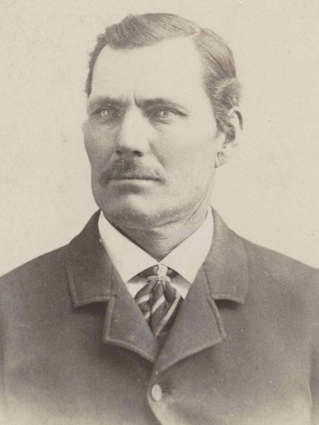 Ezra Shoemaker (1843 - 1922) Profile